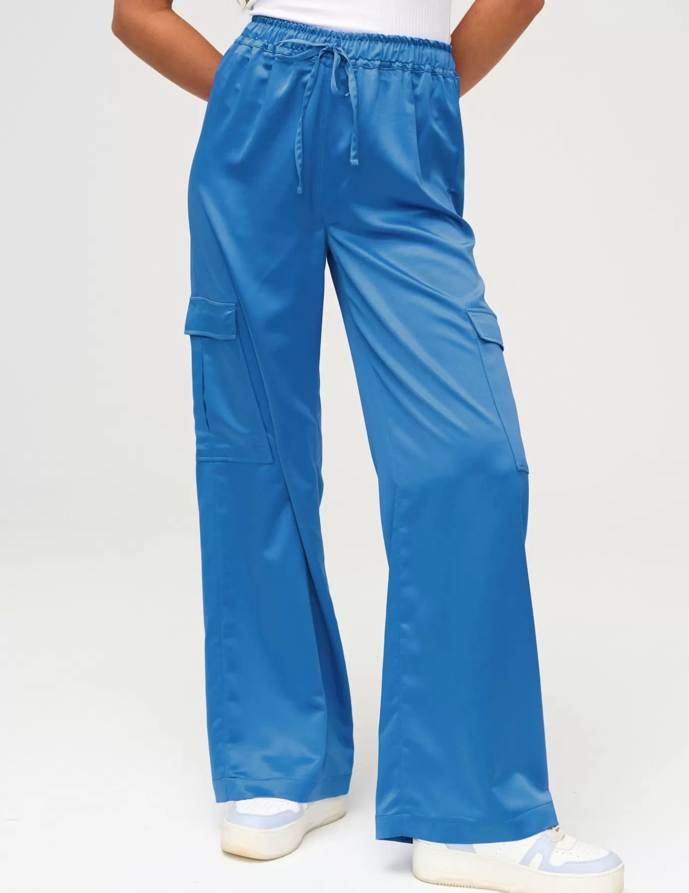 Outlet BZB Pantalon cargo en satin Bleufoncé