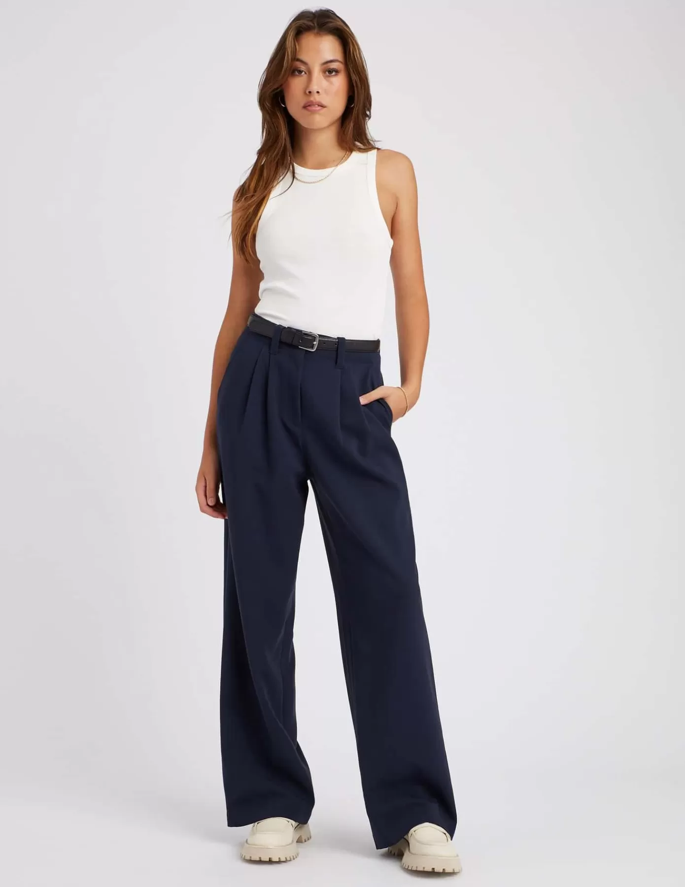 Best BZB Pantalon tailleur à pinces Bleufoncé