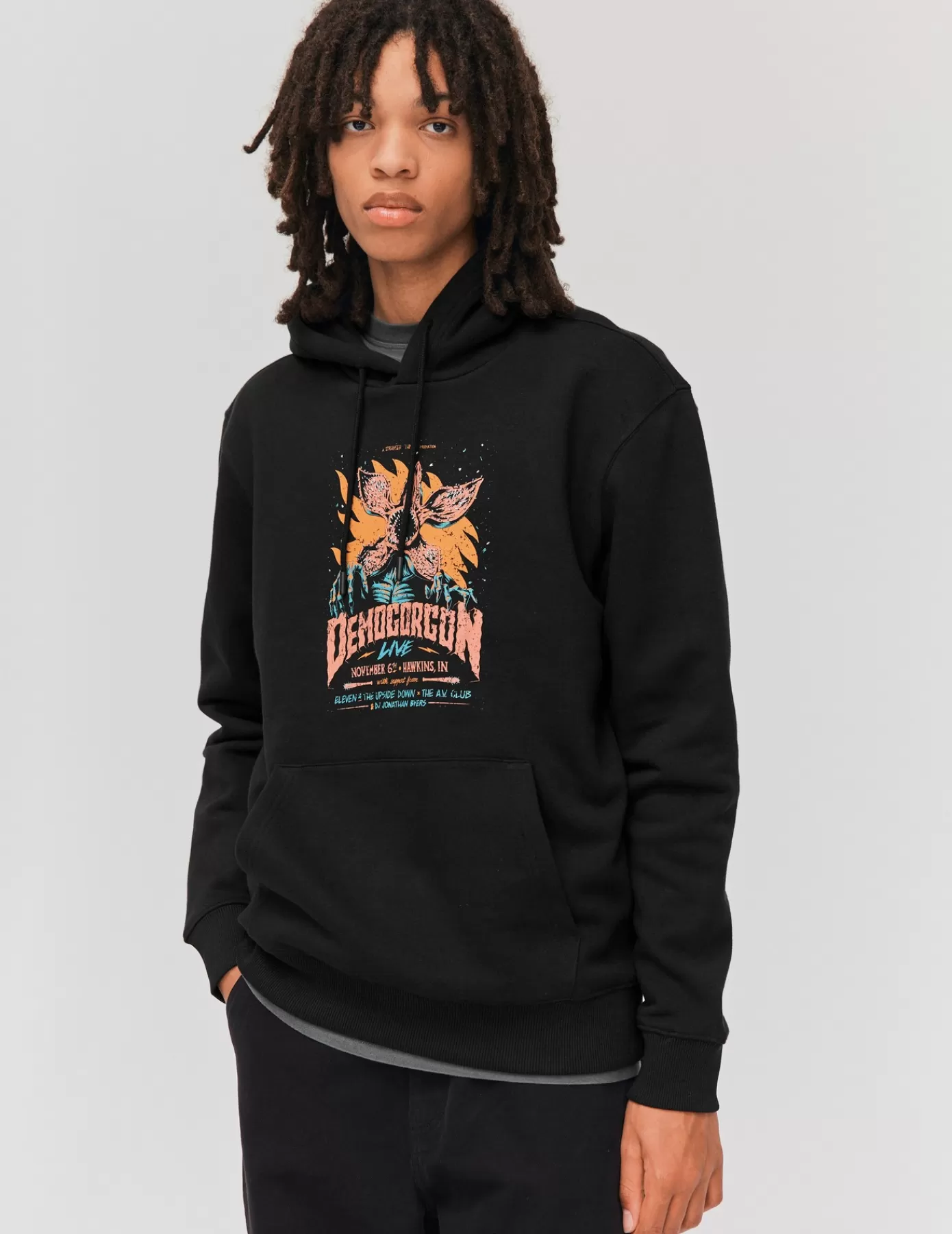 Store BZB Sweat collab STRANGER THINGS Noir